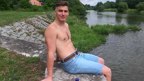Czech hunter gay in Wanzhou
