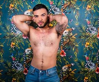 Venezuelan "chamo" Sebastian Porto is Hot AF! He looks like he’s an innocent guy but do not let him fool you - this hot Latino is naughty! He jerks off on the couch and shoots his hot load, excited to know that you’re watching. ¿Que hay mi pana?