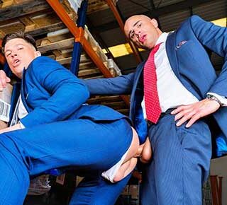 Corrupt politician Diego Summers and architect Ruslan Angelo meet at a dirty warehouse to discuss an illegal construction project. Suspecting that they are being watched, the two men must be careful.