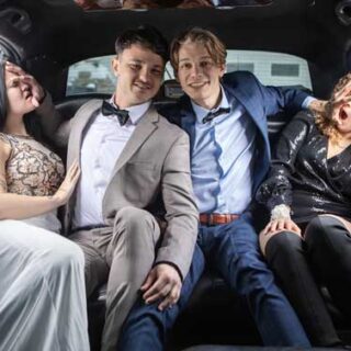 After their little detours with their dates' brother and dad, secret boyfriends Leo Louis and Enzo Muller are finally in the limo with the girls on the way to the prom.