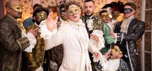 Cinderello arrives at the ball in a beautiful costume and fancy limo driven by his Fairy Godmother and catches the eye of the handsome Prince Cummings, putting a wrench in his Evil