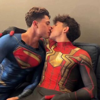 Samuele Cunto another muscle stud, but ends up being the bottom bitch! I like to go somewhere warm when winter arrives. I hate cold weather.